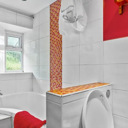 別荘 Quaint Retreat In Charming - Pass The Keys ウルバーストン